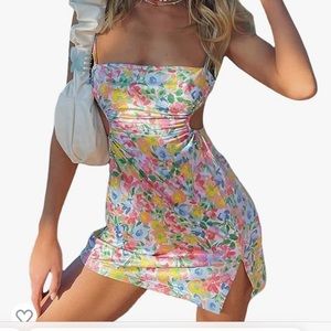 Floral mini dress 👗 💗